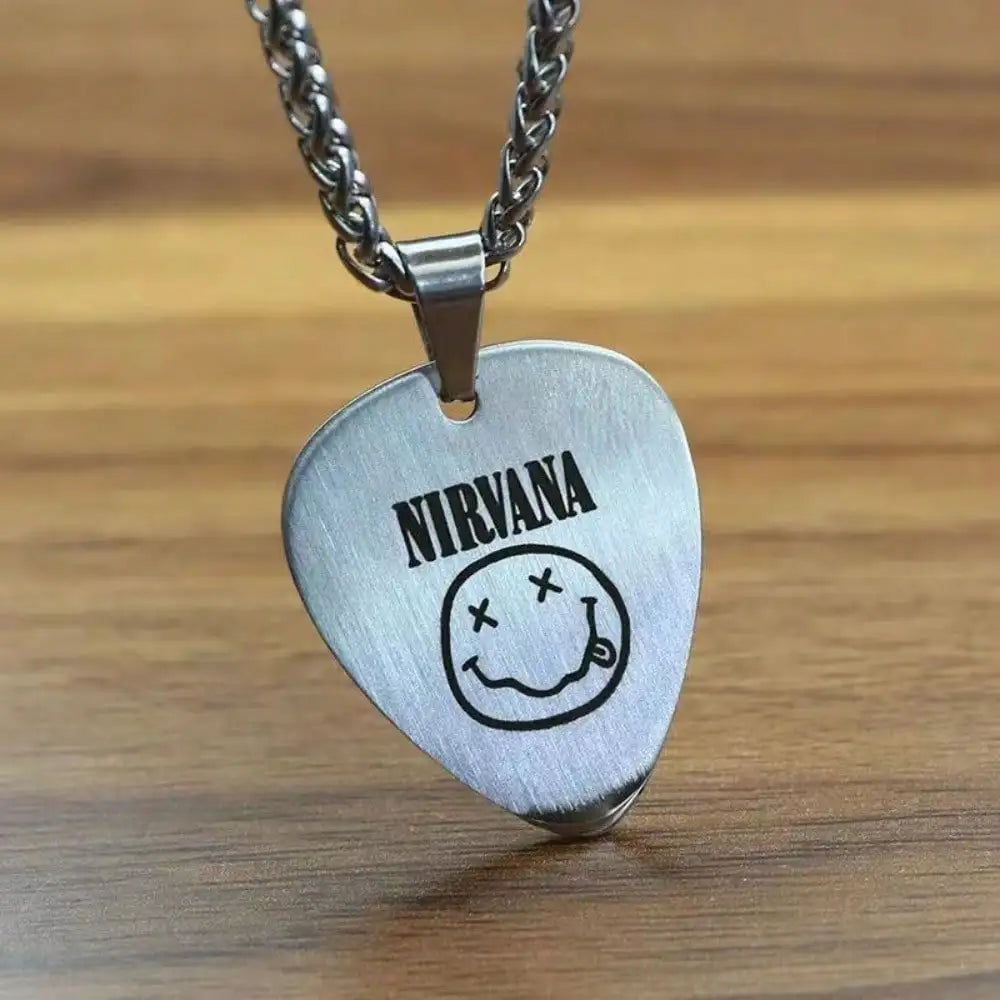 Guitar Pick Pendant Necklace for Men, Minimalist Metal Chain Jewelry, Hip Hop Style Accessory